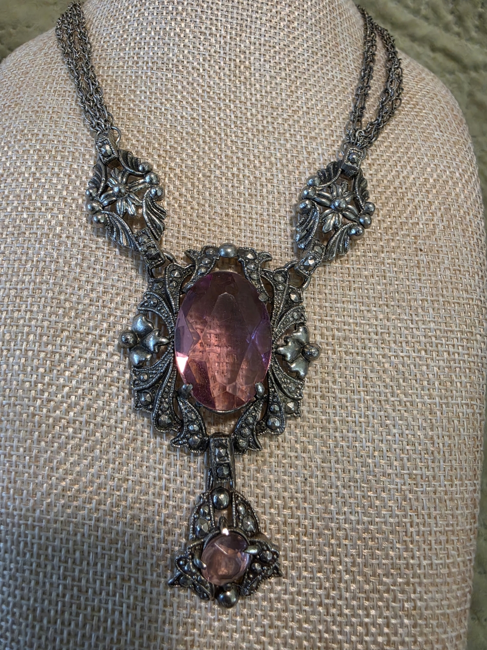 Vintage Art Deco Silver Necklace with Pink Faceted Stone